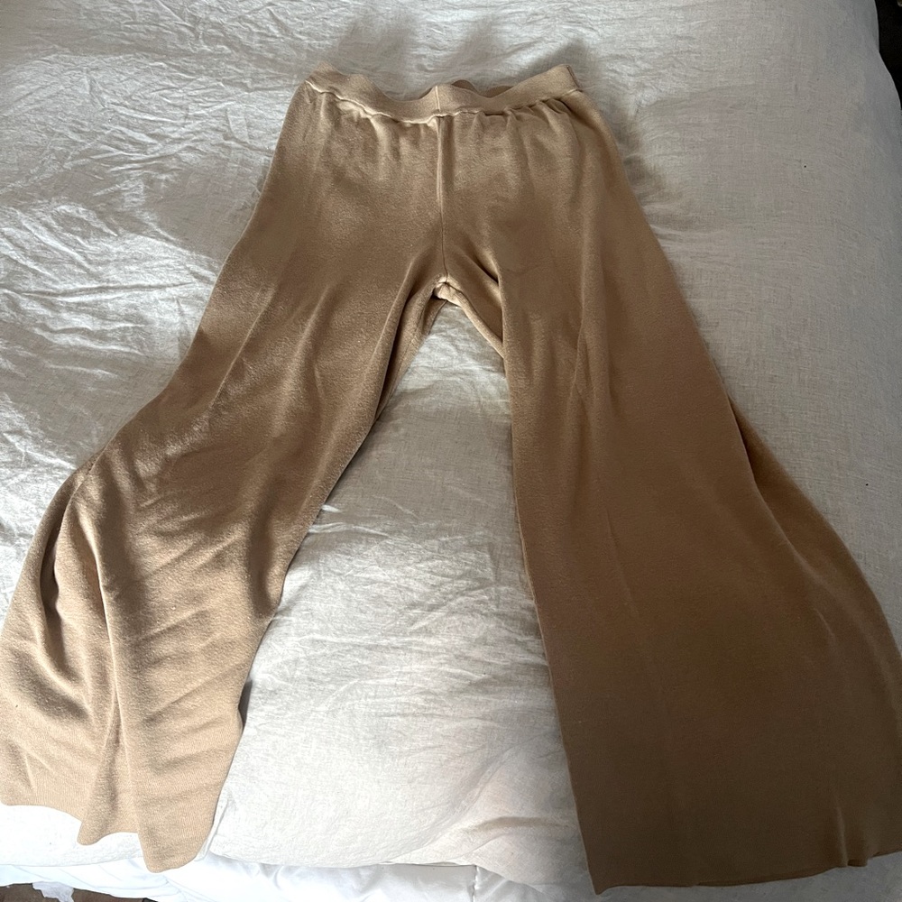 BN Oak + Fort Wide leg Ribbed pants🤍😊